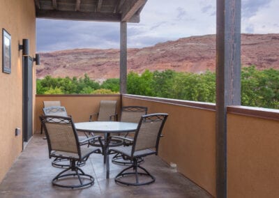 57 Robbers Roost, the lookout. outdoor patio with mountain view